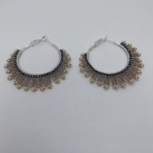 Elegant Hand Lacy Look Silver Metal Lever Back Earrings